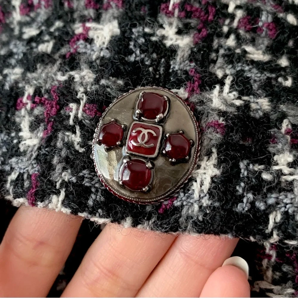 Chanel cc gems button pocket mini skirt wool cashmere knit tweed
